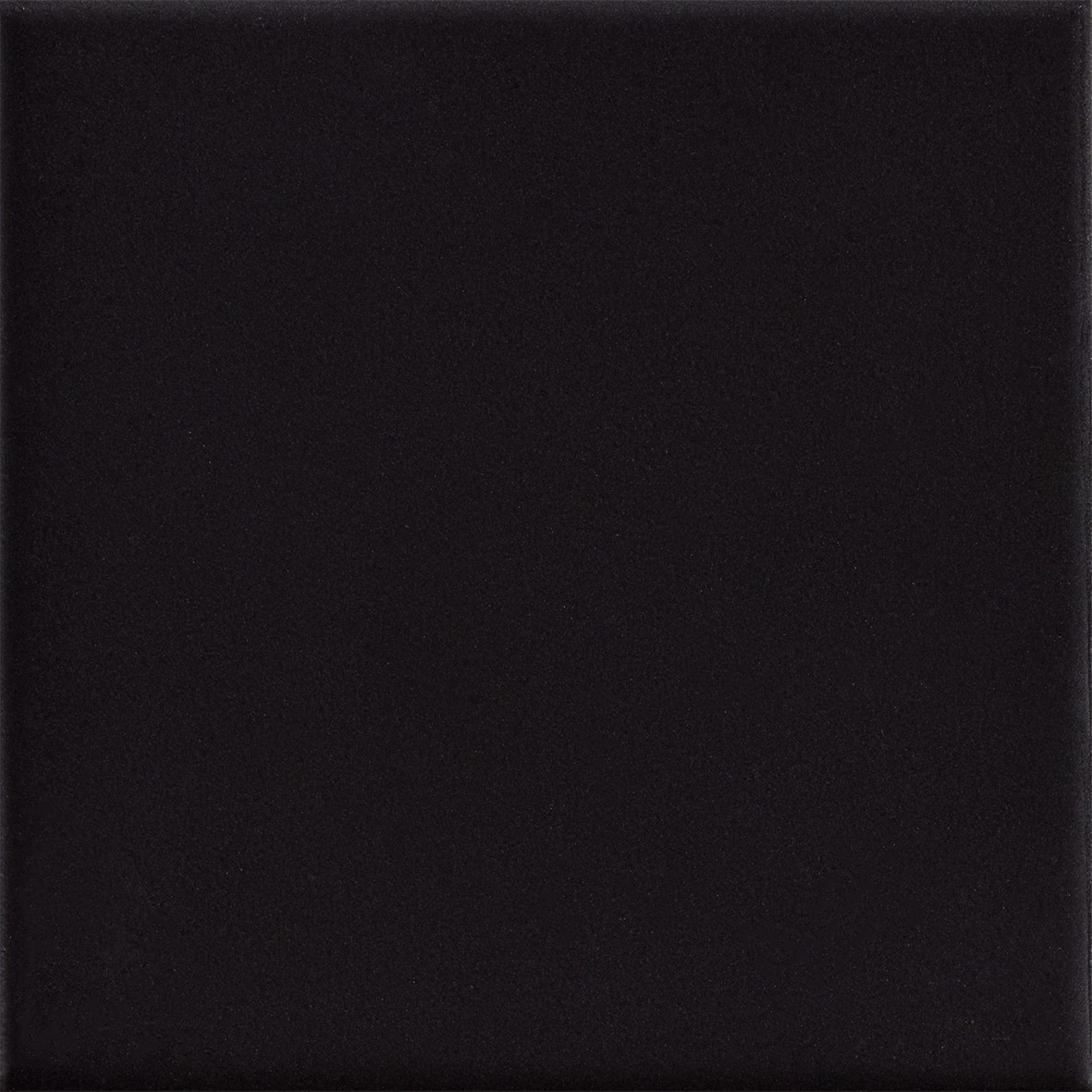 LaFABBRICA_AVA_UP_Black_10x10 (1180) 90%